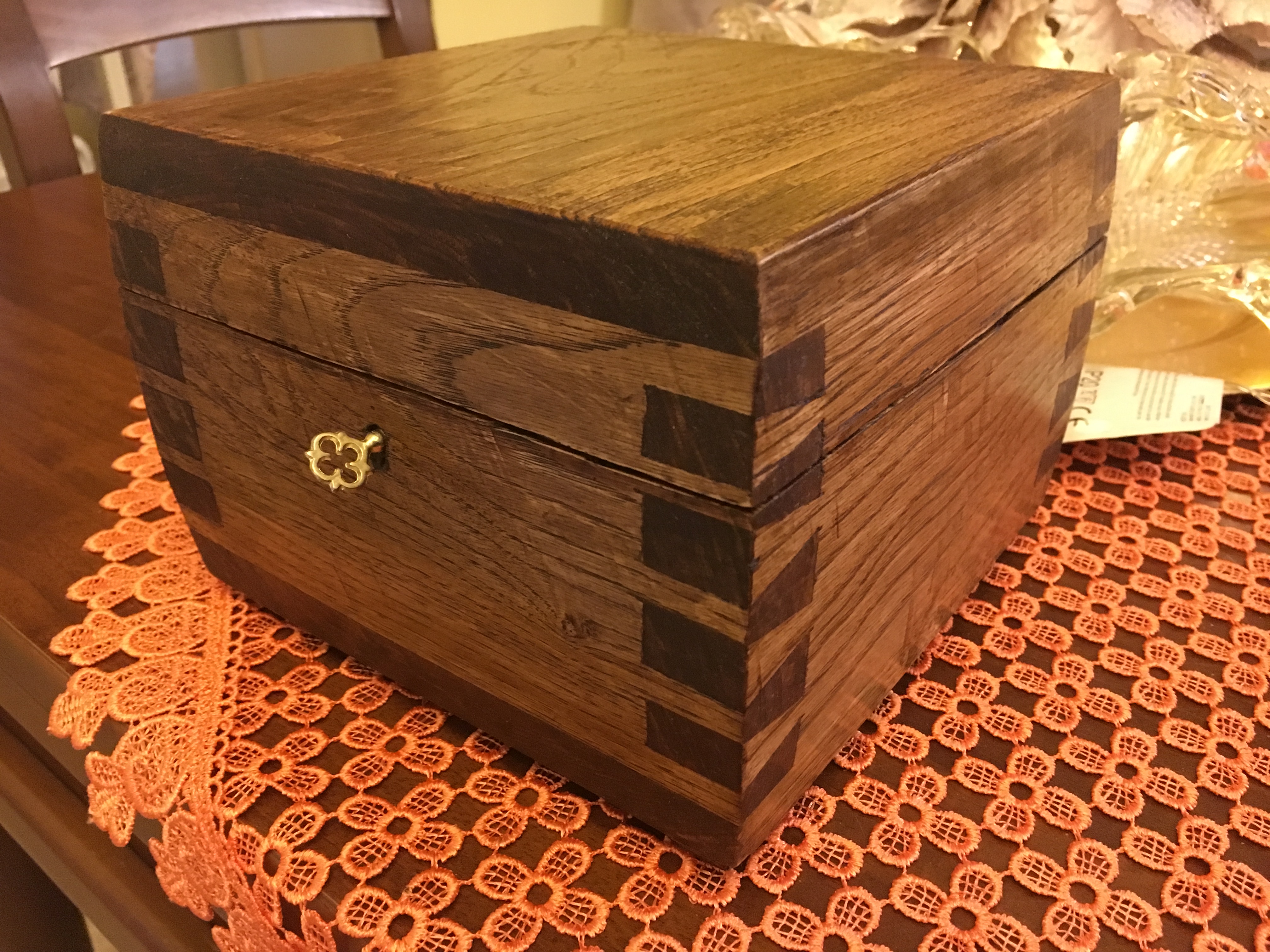 6075C87F-F251-41D7-AC32-CEB4073E416E