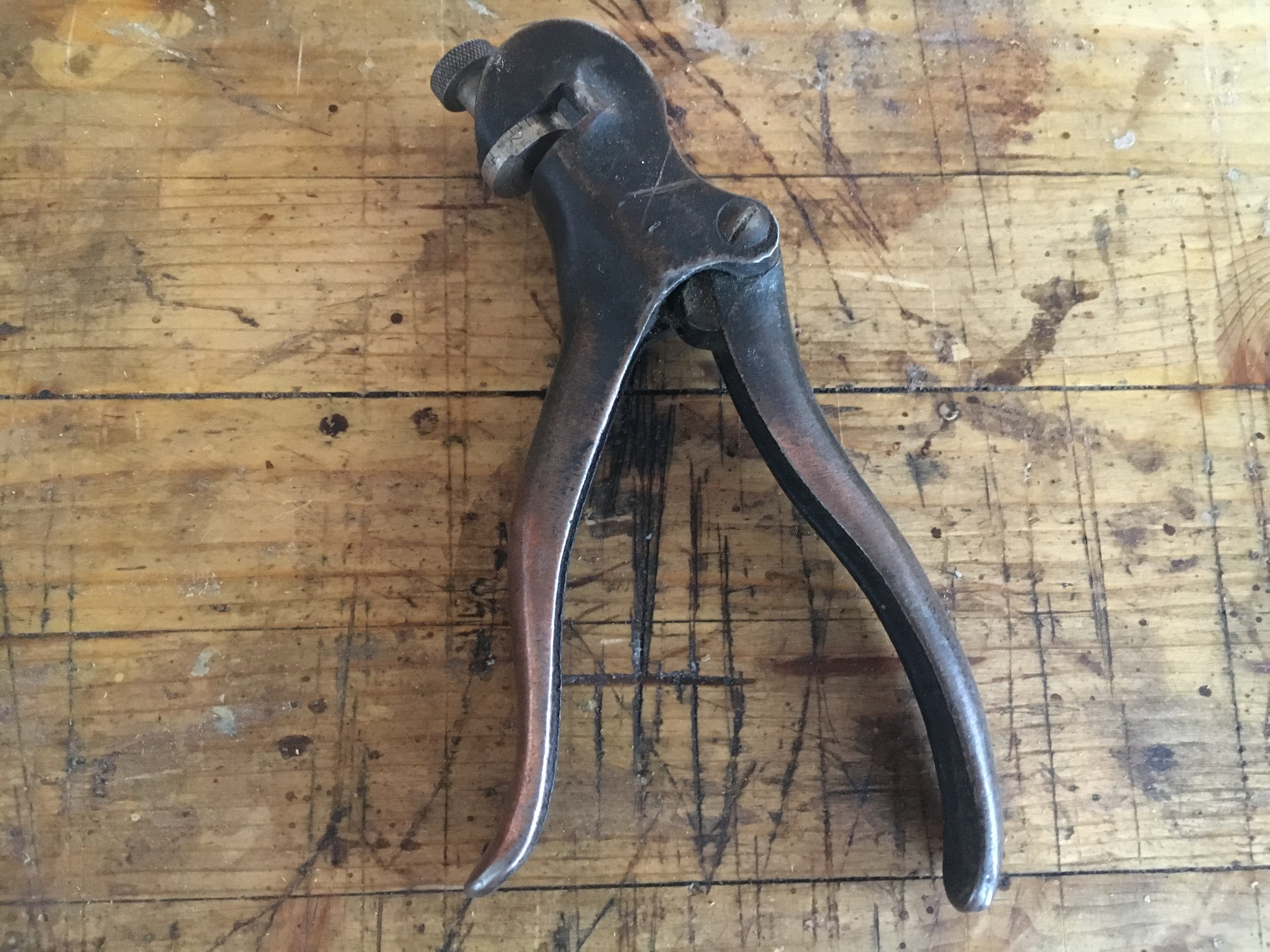 A4DF157D-9FAF-4B0F-AB56-01D4D77E1DA3