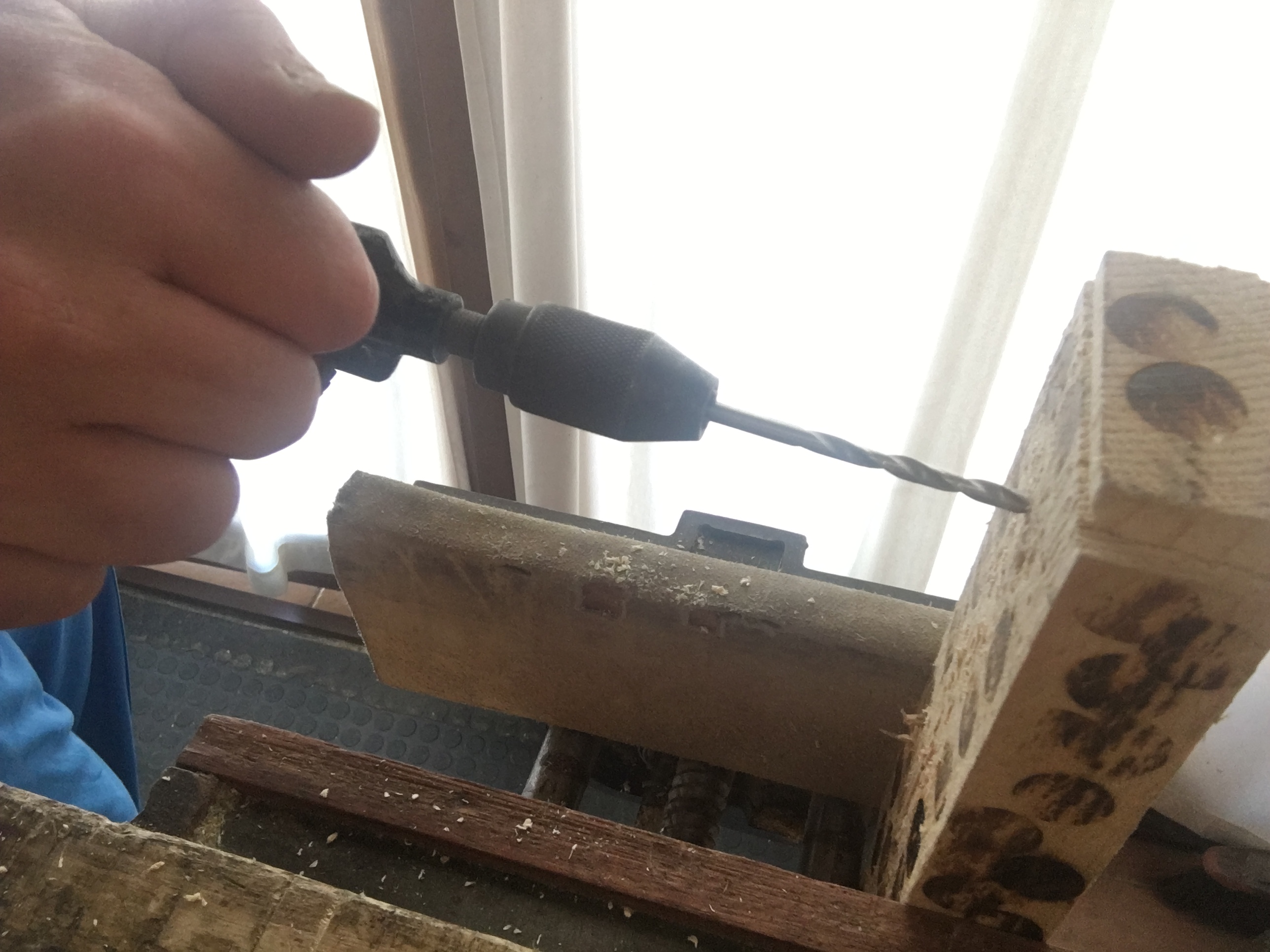 D17B9185-AA07-4CF7-A9A9-FDA40DC749C2