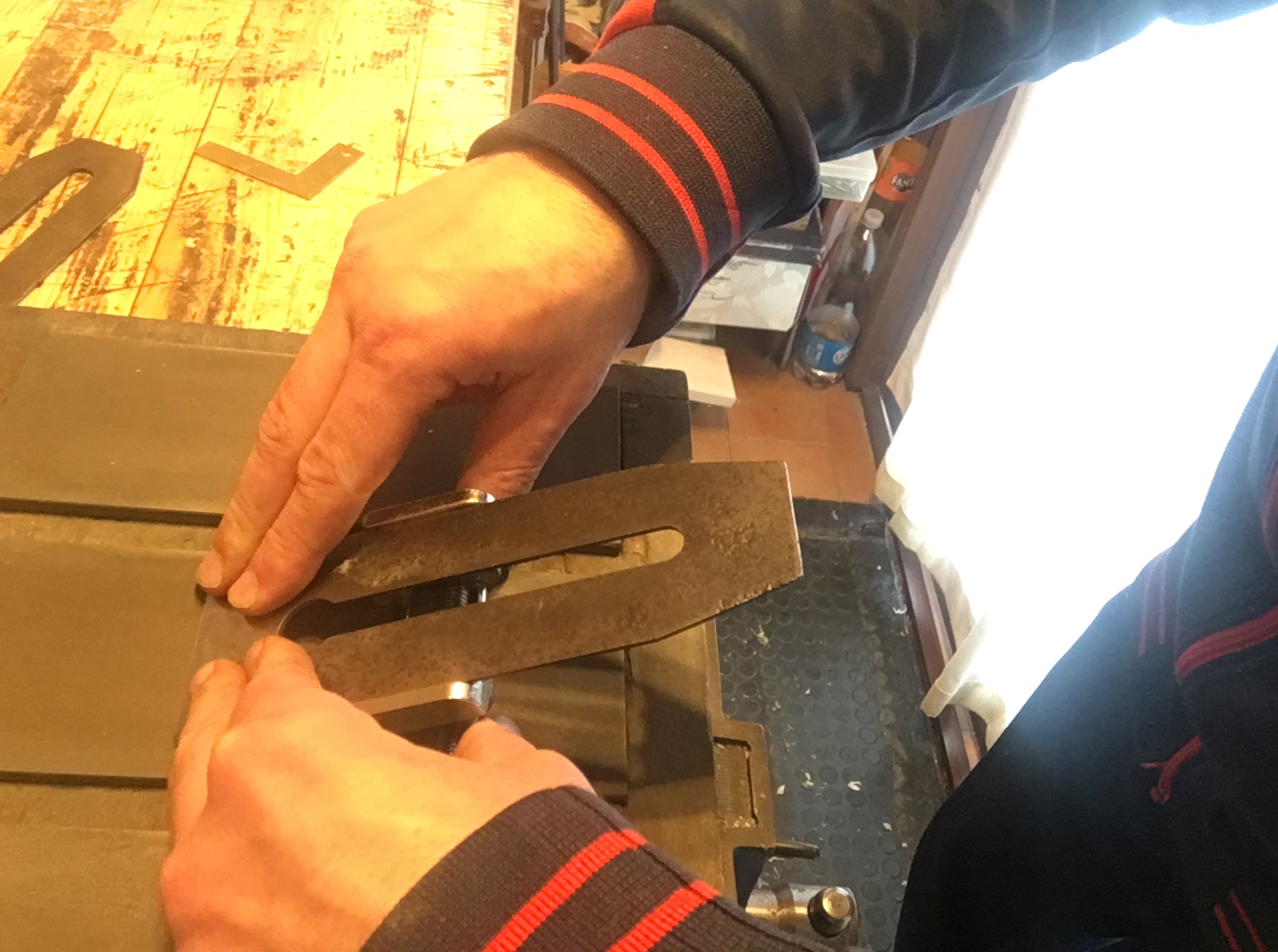 2C429EF3-9DE6-49D7-BC35-2E8D42FC53EA