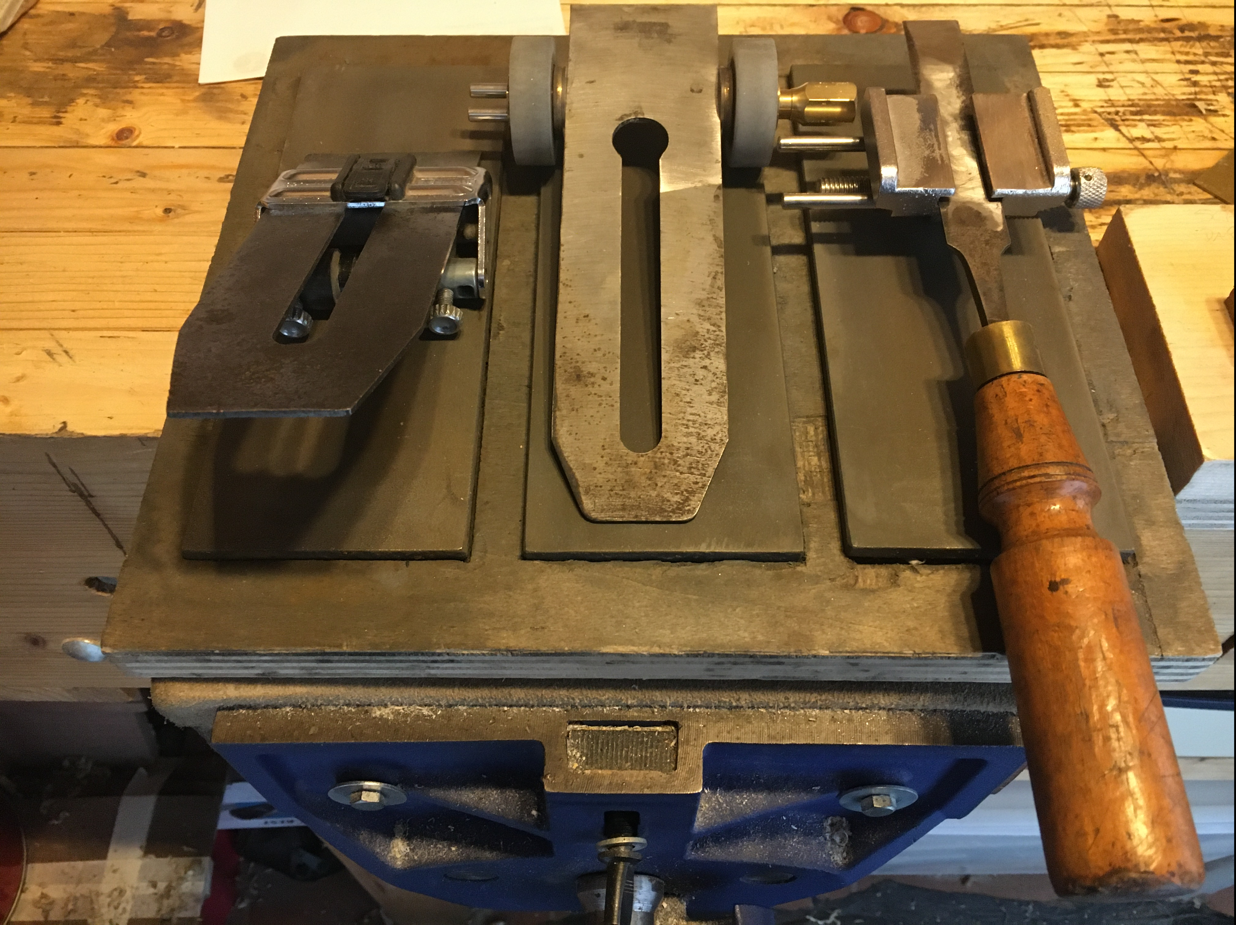 5048D43C-0F3D-4BE5-BB3D-5540E57EE564